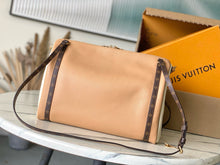 Load image into Gallery viewer, LB1523 LV Express MM / HIGHEST QUALITY VERSION / 36 x 24 x 18.5 cm
