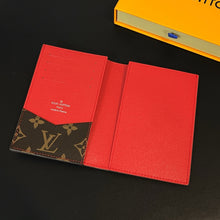 Load image into Gallery viewer, LB969 Passport Cover / 3.9 x 5.5 x 1 inches
