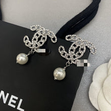 Load image into Gallery viewer, JW750 CC Earrings
