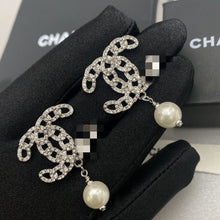 Load image into Gallery viewer, JW750 CC Earrings
