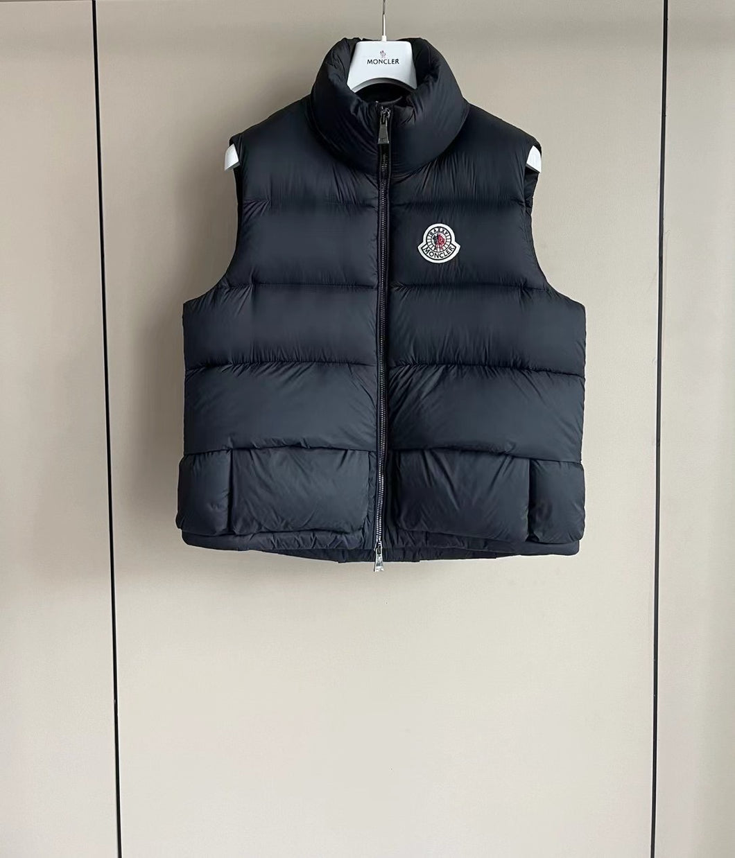 CLTH422 Moncler Short Down Vest / Size0/1/2/3/4