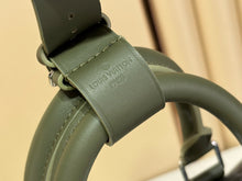 Load image into Gallery viewer, LB1525 LV Keepall Bandoulière 45 / HIGHEST QUALITY VERSION / 45 x 27 x 20 cm
