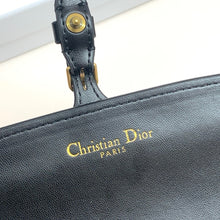 Load image into Gallery viewer, DR382 Wallet on Chain / 7.4x4.1x1.3inch
