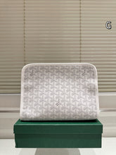 Load image into Gallery viewer, GY070 Small Pouch / 11x7.1x2.7inch
