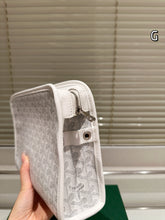 Load image into Gallery viewer, GY070 Small Pouch / 11x7.1x2.7inch
