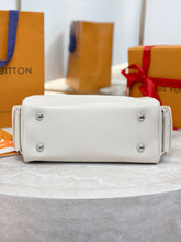 Load image into Gallery viewer, LB1255 Speedy Cargo Vibe / 11 x 6.7 x 4.7 inches / HIGHEST QUALITY VERSION
