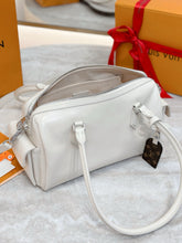 Load image into Gallery viewer, LB1255 Speedy Cargo Vibe / 11 x 6.7 x 4.7 inches / HIGHEST QUALITY VERSION
