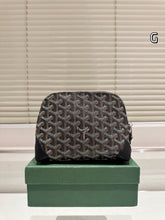 Load image into Gallery viewer, GY071 Small Pouch / 6.7x5.1inch
