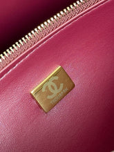 Load image into Gallery viewer, CC1470 CHANEL 26S Maxi Flap Bag /  HIGHEST QUALITY VERSION / 39 x 28 x 11 cm

