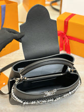 Load image into Gallery viewer, LB1258 Capucines Mini/BB/MM / HIGHEST QUALITY VERSION
