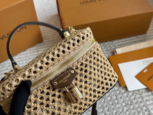 Load image into Gallery viewer, LB1321 Vanity Chain Pouch / 7.5 x 2.6 x 4.5 inches
