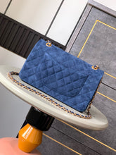 Load image into Gallery viewer, CC1153 Classic 11.12 Handbag / HIGHEST QUALITY VERSION

