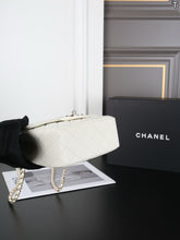 Load image into Gallery viewer, CC1674 CHANEL 24A Métiers d'Art Square Mini Flap / 20 x 13 cm
