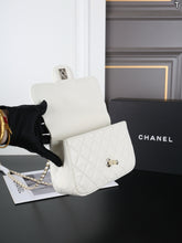 Load image into Gallery viewer, CC1674 CHANEL 24A Métiers d'Art Square Mini Flap / 20 x 13 cm
