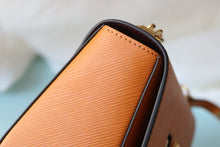 Load image into Gallery viewer, LB1172 Twist MM / 9.1 x 6.7 x 3.7 inches
