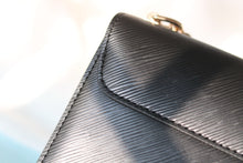 Load image into Gallery viewer, LB1174 Twist MM / 9.1 x 6.7 x 3.7 inches
