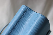 Load image into Gallery viewer, LB1177 Twist MM / 9.1 x 6.7 x 3.7 inches
