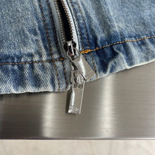 Load image into Gallery viewer, CLTH368 CD Jackets
