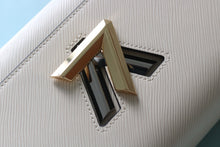 Load image into Gallery viewer, LB1182 Twist MM / 9.1 x 6.7 x 3.7 inches
