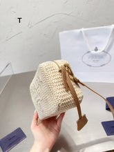 Load image into Gallery viewer, PD244 Crochet Shoulder Bag / 7.4x4.7x2.3inch
