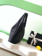 Load image into Gallery viewer, CC1241 Large Shopping Bag / 18x11.8x4.7inch / HIGHEST QUALITY VERSION

