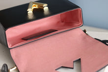 Load image into Gallery viewer, LB1167 Twist MM / 9.1 x 6.7 x 3.7 inches
