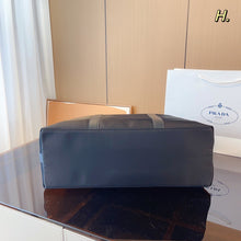 Load image into Gallery viewer, PD245 Re-Nylon Luggage / 18.56.7x10.6x11inch
