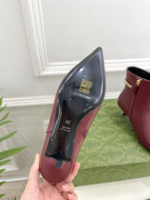 Load image into Gallery viewer, SE1493 Women&#39;s Gucci Signoria Ankle Boot / Size5-10
