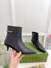 Load image into Gallery viewer, SE1495 Women&#39;s Gucci Signoria Ankle Boot / Size5-10
