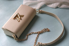 Load image into Gallery viewer, LB1163 Twist West Pochette / 7.5 x 4.1 x 2.6 inches
