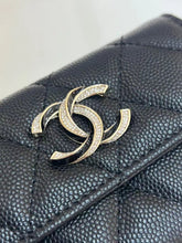 Load image into Gallery viewer, CC756 Flap Card Holder / HIGHEST QUALITY VERSION / 4.3x3.3x1.2inch
