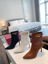 Load image into Gallery viewer, SE1498 VLOGO THE BOLD EDITION CALFSKIN ANKLE BOOT 70MM / Size5-11
