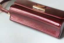 Load image into Gallery viewer, LB1161 Twist West Pochette / 7.5 x 4.1 x 2.6 inches
