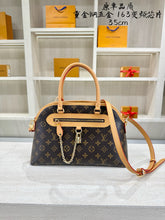 Load image into Gallery viewer, LB1529 LV Alma MM Handbag in Monogram Canvas / 35 x 21 cm
