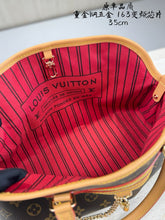 Load image into Gallery viewer, LB1529 LV Alma MM Handbag in Monogram Canvas / 35 x 21 cm
