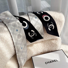 Load image into Gallery viewer, CLTH341 CC Slim Bandeau / 46.8 × 2.3 in
