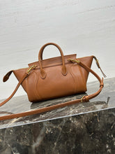 Load image into Gallery viewer, CL148 LUGGAGE IN SUPPLE SHINY LAMBSKIN / 14.2 x 8.7 x 6.3 IN / HIGHEST QUALITY VERSION
