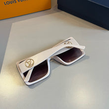 Load image into Gallery viewer, JW854 LB Sunglasses
