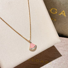 Load image into Gallery viewer, LW1427 BVLGARI Divas' Dream Pink Chalcedony Fan Necklace
