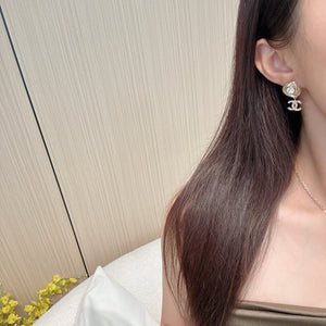 JW990 CC Earring & Necklace