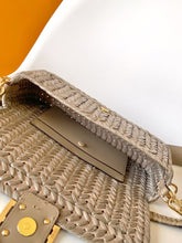 Load image into Gallery viewer, FF321 Baguette / 10.6x5.9x2.3inch / HIGHEST QUALITY VERSION
