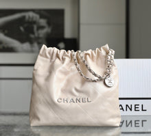 Load image into Gallery viewer, CC711 CC 22 Handbag / HIGHEST QUALITY VERSION / Small/Medium
