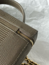 Load image into Gallery viewer, CC1474 CHANEL 26A LP Box Bag (Small) / HIGHEST QUALITY VERSION / 19 x 14 x 5 cm
