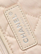 Load image into Gallery viewer, CC711 CC 22 Handbag / HIGHEST QUALITY VERSION / Small/Medium
