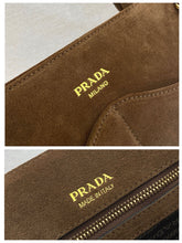 Load image into Gallery viewer, PD395 PRADA Carryall Medium Tote / HIGHEST QUALITY VERSION / 33 x 22 x 15 cm
