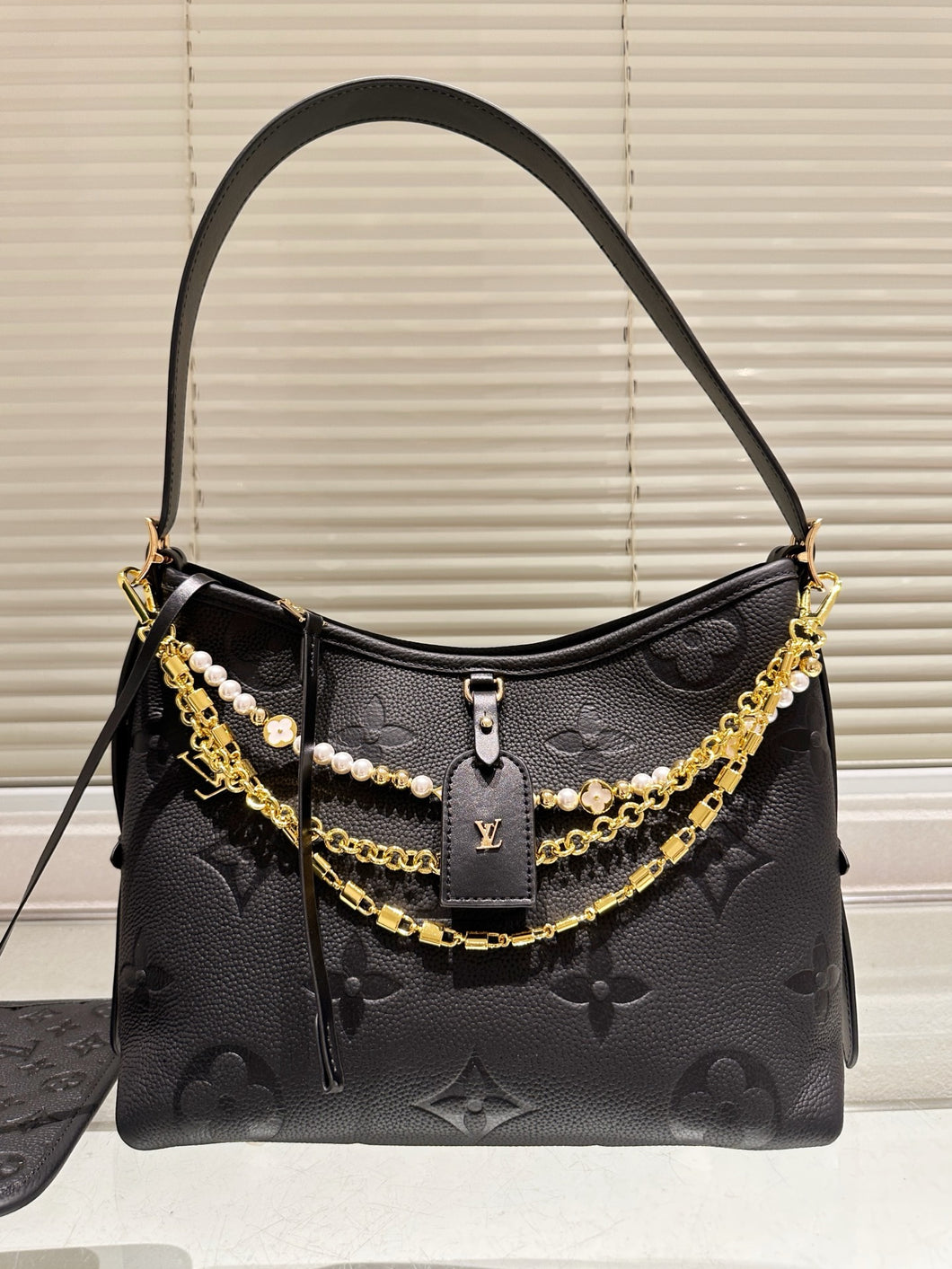 LB1324 CarryAll PM / 11.6 x 9.4 x 4.7 inches