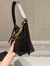 Load image into Gallery viewer, LB1324 CarryAll PM / 11.6 x 9.4 x 4.7 inches
