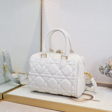 Load image into Gallery viewer, DR504 Dior Groove 17/2025 Bag
