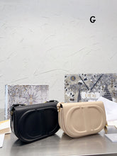 Load image into Gallery viewer, DR298 CD Signature Oval Camera Bag / 8.3x4.7x2.5inch
