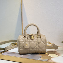 Load image into Gallery viewer, DR504 Dior Groove 17/2025 Bag
